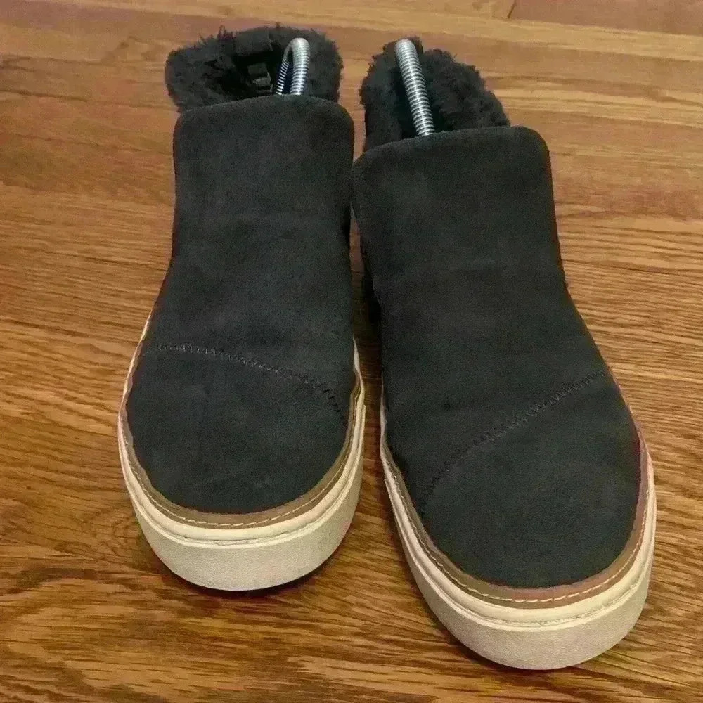 Toms Paxton Slip On Sneakers Suede Shearling in Forged Iron Grey, Womens Size 9